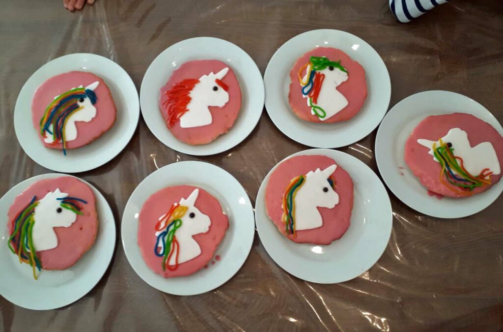 Geburtstag mit Einhörnern und Pferden